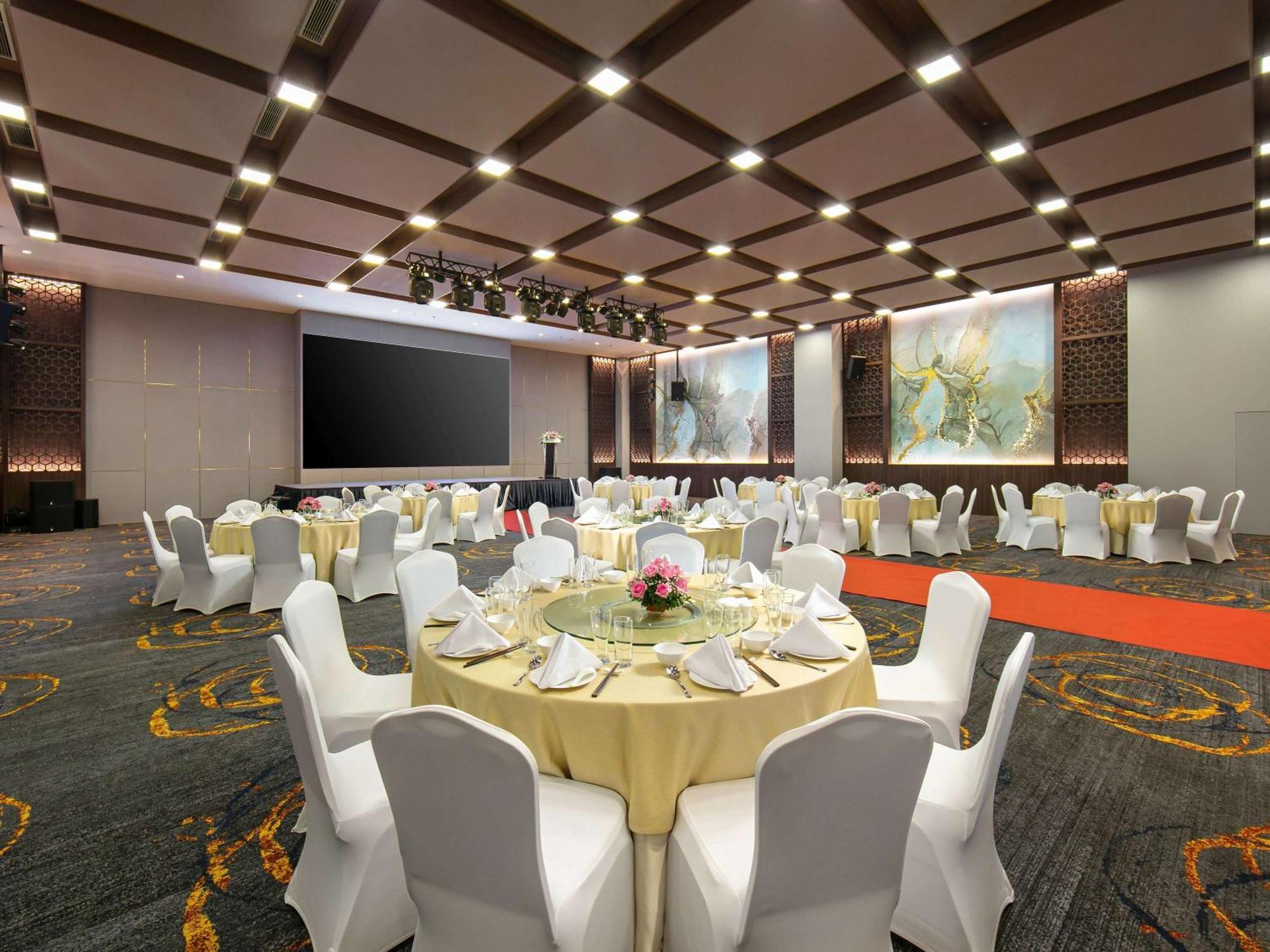 Moevenpick Living West هانوي المظهر الخارجي الصورة